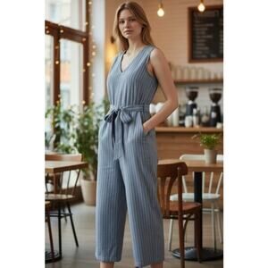 Lumiere Women’s L Blue Striped Sleeveless Jumpsuit V-Neck Tie Waist Cropped